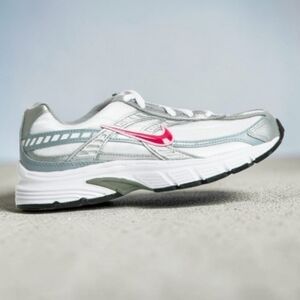 Nike Initiator - White/Metallic Silver/Cherry
